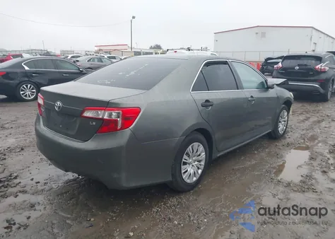 2013 Toyota Camry Le z USA, uszkodzony, nr VIN 4T1BF1FK5DU717204